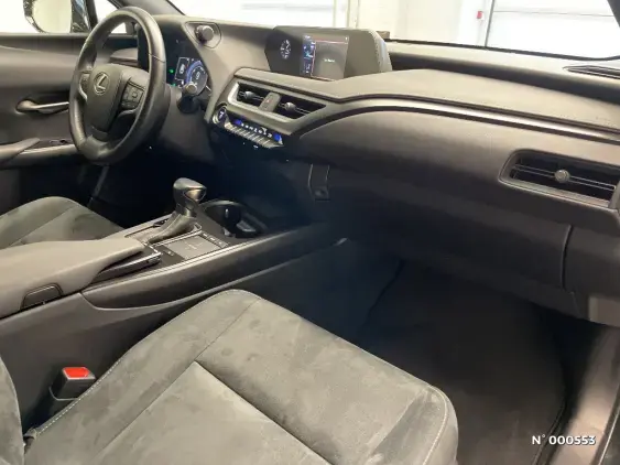 LEXUS UX - voiture d'occasion - Photo 10