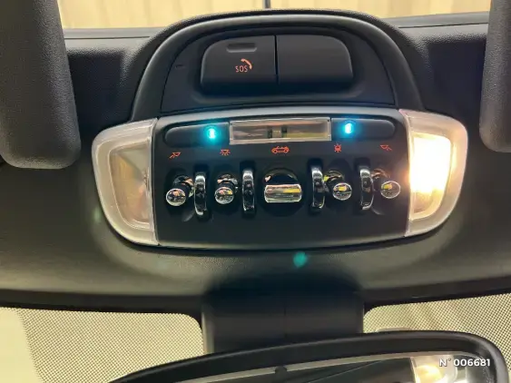 MINI CABRIO III - voiture d'occasion - Photo 32