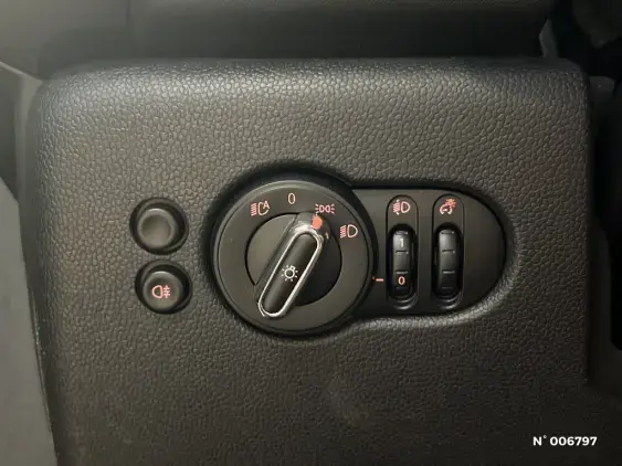 MINI CABRIO III - voiture d'occasion - Photo 30