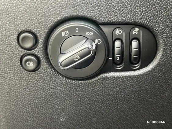 MINI CABRIO III - voiture d'occasion - Photo 32