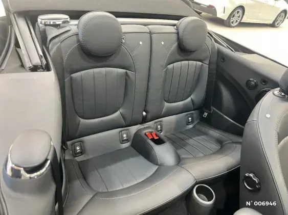 MINI CABRIO III - voiture d'occasion - Photo 11