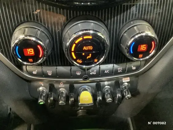 MINI COUNTRYMAN II - voiture d'occasion - Photo 29
