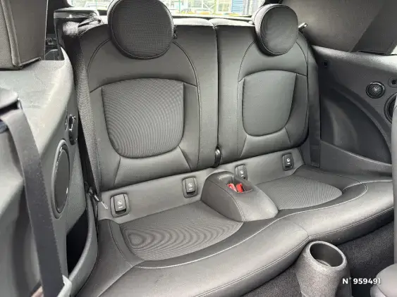 MINI CABRIO III - voiture d'occasion - Photo 11