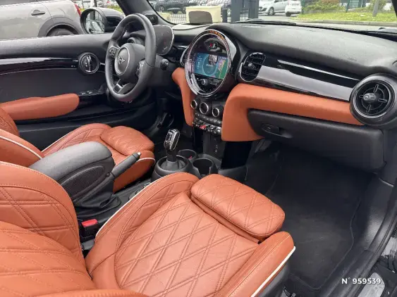 MINI CABRIO III - voiture d'occasion - Photo 10