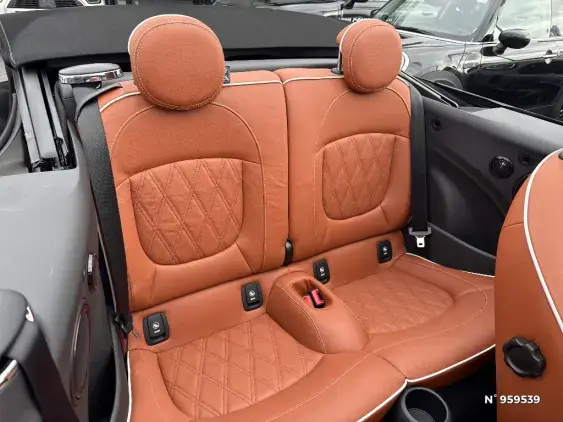 MINI CABRIO III - voiture d'occasion - Photo 11