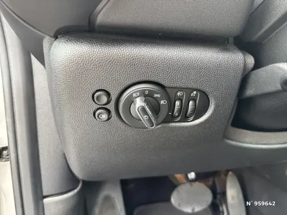 MINI MINI III - voiture d'occasion - Photo 24