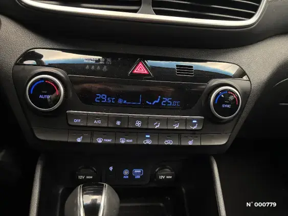 HYUNDAI TUCSON II - voiture d'occasion - Photo 15