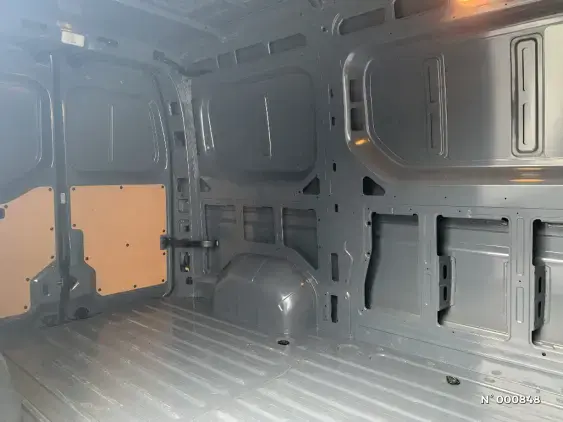 NISSAN INTERSTAR III - voiture d'occasion - Photo 11