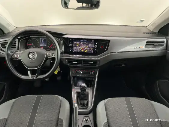 VOLKSWAGEN POLO VI - voiture d'occasion - Photo 9