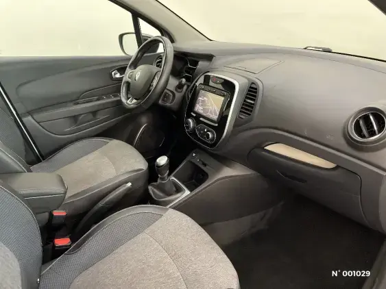 RENAULT CAPTUR - voiture d'occasion - Photo 10