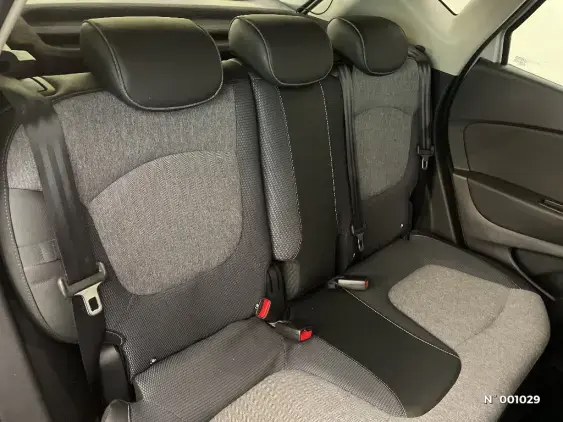RENAULT CAPTUR - voiture d'occasion - Photo 11