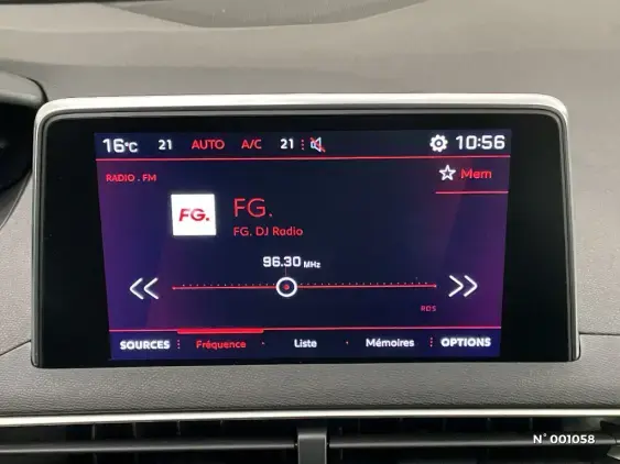 PEUGEOT 3008 II - voiture d'occasion - Photo 15