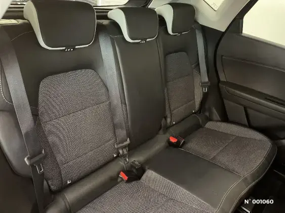 RENAULT CAPTUR II - voiture d'occasion - Photo 11
