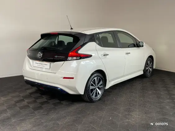 NISSAN LEAF II - voiture d'occasion - Photo 4