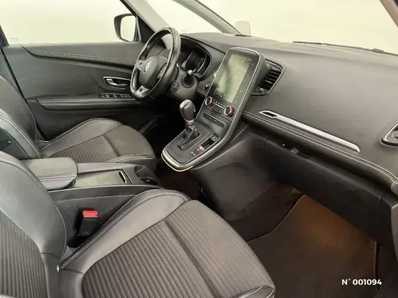 RENAULT GRAND SCENIC IV - voiture d'occasion - Photo 10