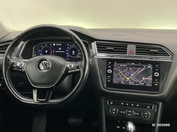 VOLKSWAGEN TIGUAN ALLSPACE - voiture d'occasion - Photo 13