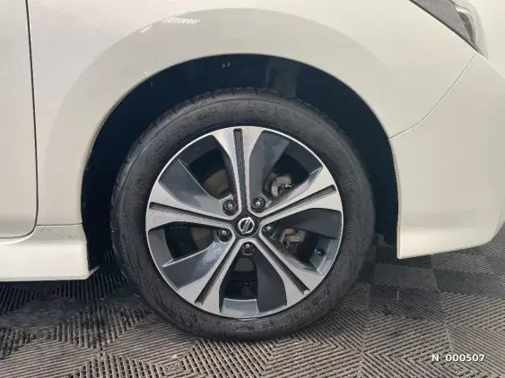 NISSAN LEAF II - voiture d'occasion - Photo 8