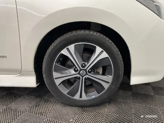 NISSAN LEAF II - voiture d'occasion - Photo 8