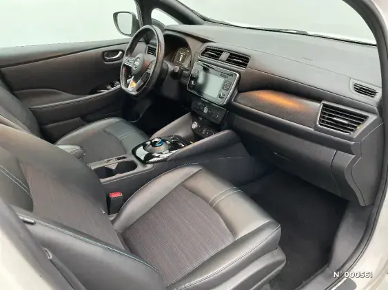 NISSAN LEAF II - voiture d'occasion - Photo 10