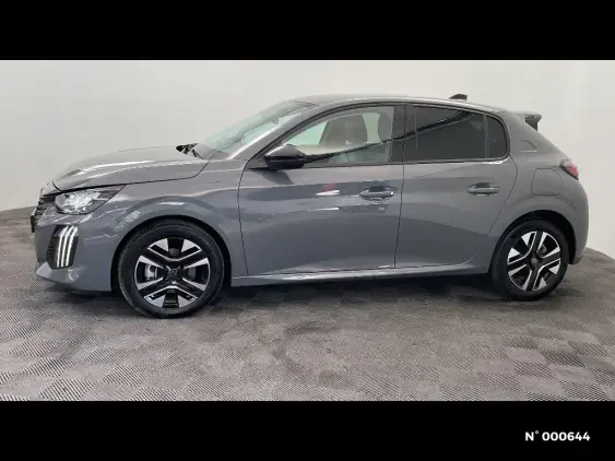 PEUGEOT 208 II - voiture d'occasion - Photo 2