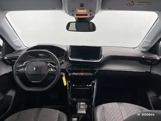 PEUGEOT 208 II - voiture d'occasion - Photo 9