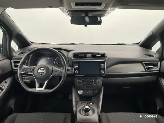 NISSAN LEAF II - voiture d'occasion - Photo 9
