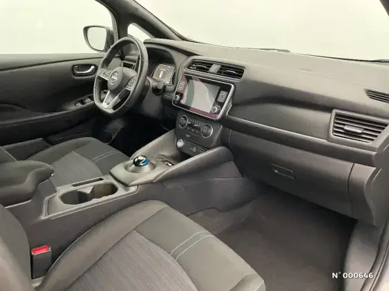 NISSAN LEAF II - voiture d'occasion - Photo 10