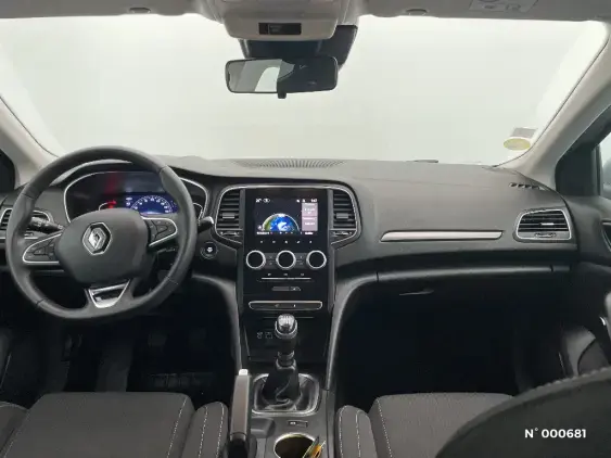 RENAULT MEGANE IV - voiture d'occasion - Photo 9