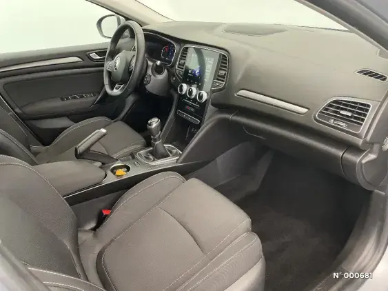 RENAULT MEGANE IV - voiture d'occasion - Photo 10