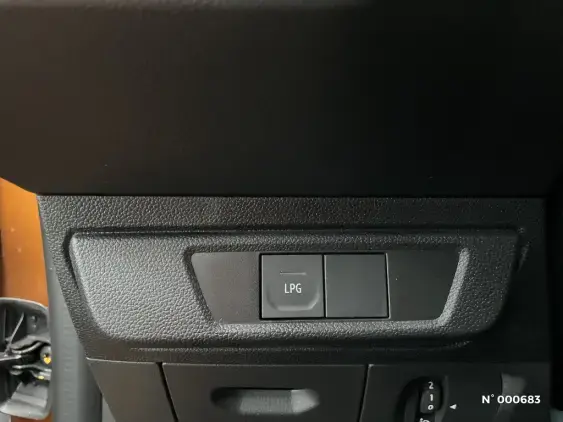 DACIA SANDERO III - voiture d'occasion - Photo 15