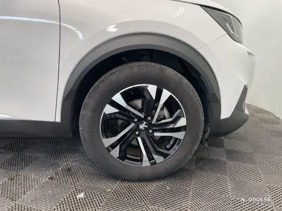 PEUGEOT 2008 II - voiture d'occasion - Photo 8