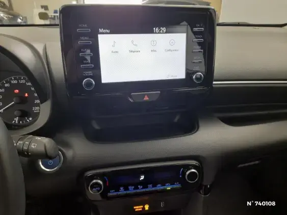 TOYOTA YARIS IV - voiture d'occasion - Photo 13