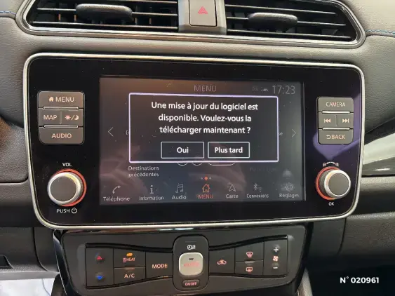 NISSAN LEAF II - voiture d'occasion - Photo 31