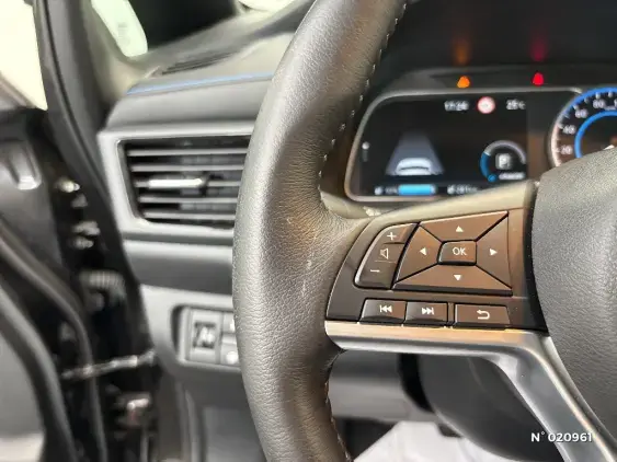 NISSAN LEAF II - voiture d'occasion - Photo 40