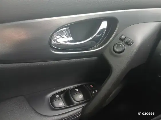 NISSAN QASHQAI II - voiture d'occasion - Photo 31