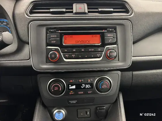 NISSAN LEAF II - voiture d'occasion - Photo 13