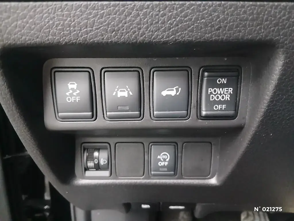NISSAN X-TRAIL III - Miniature 11