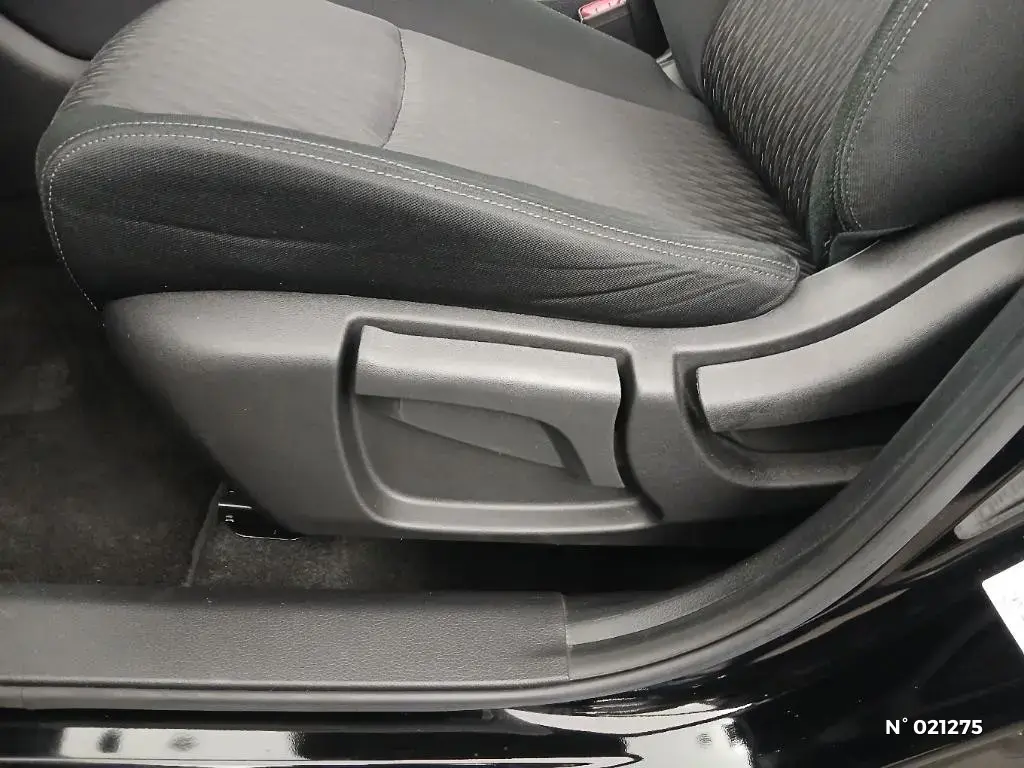 NISSAN X-TRAIL III - Miniature 16