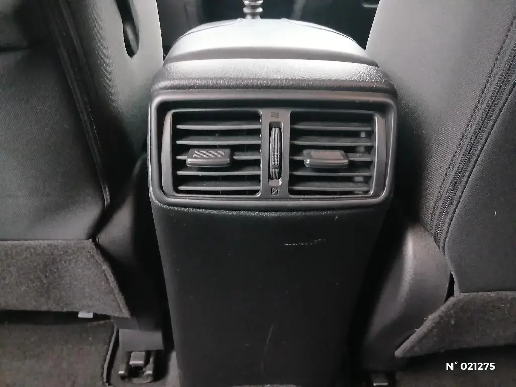 NISSAN X-TRAIL III - Miniature 17