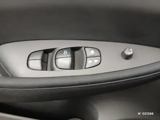 NISSAN LEAF II - voiture d'occasion - Photo 30