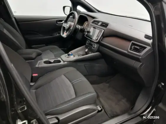 NISSAN LEAF II - voiture d'occasion - Photo 10