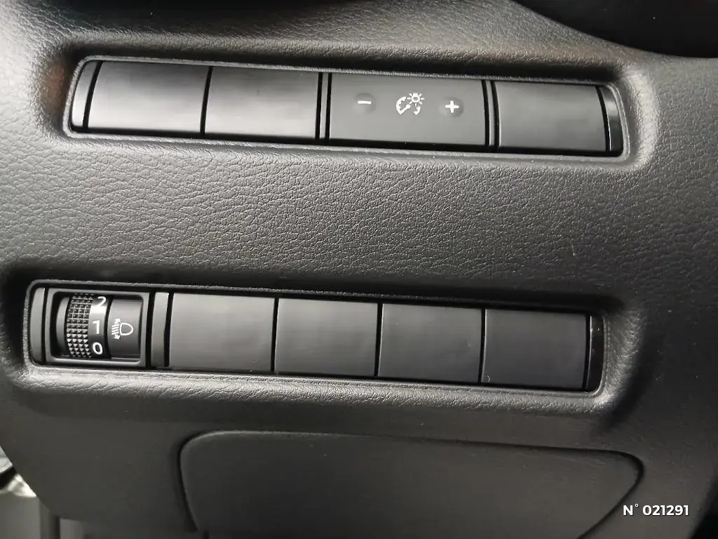 NISSAN JUKE II - Miniature 11