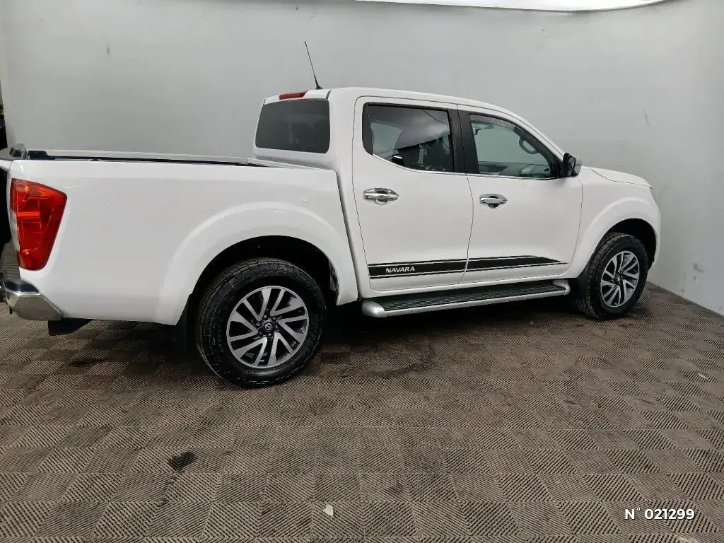 NISSAN NP300 NAVARA III - Miniature 3