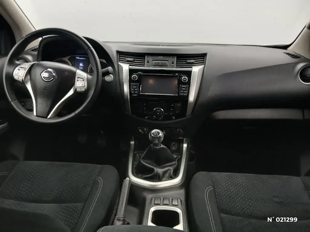 NISSAN NP300 NAVARA III - Miniature 6