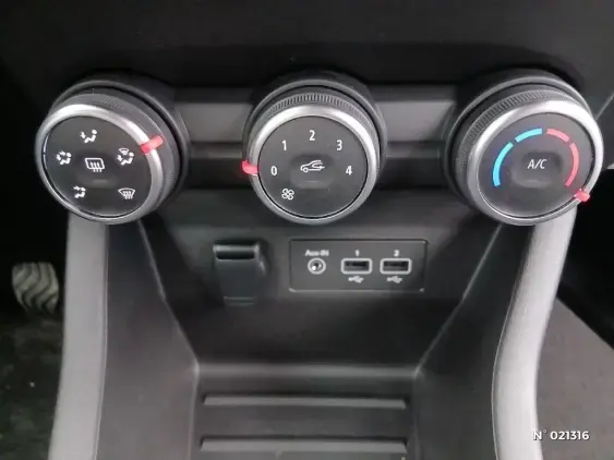 RENAULT CLIO V - voiture d'occasion - Photo 30