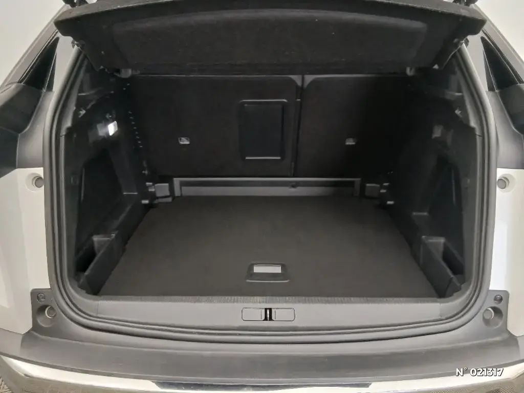 PEUGEOT 3008 II - Miniature 10