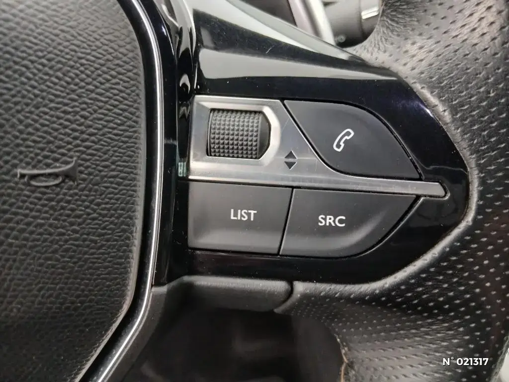 PEUGEOT 3008 II - Miniature 15