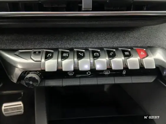 PEUGEOT 3008 II - voiture d'occasion - Photo 32