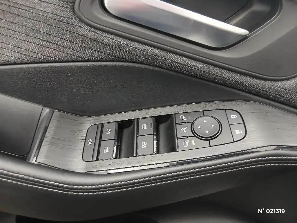 NISSAN X-TRAIL IV - Miniature 12