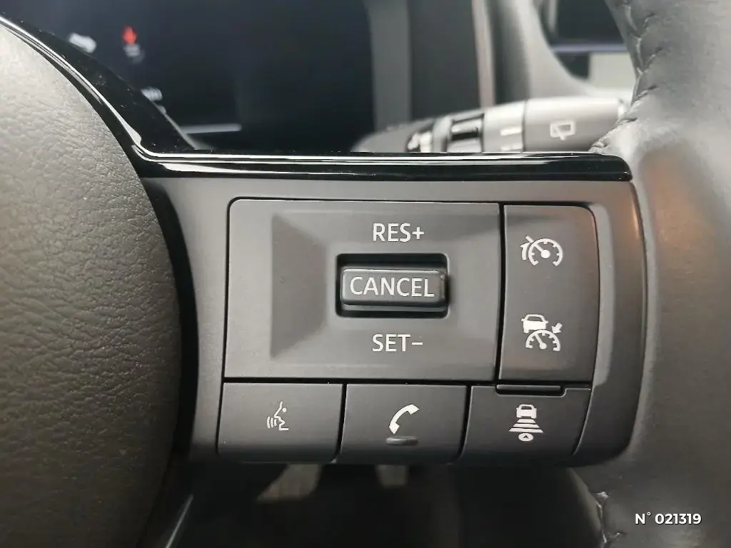 NISSAN X-TRAIL IV - Miniature 15